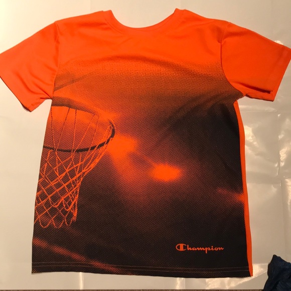 Set of Champion shirts/Boy - Picture 2 of 3